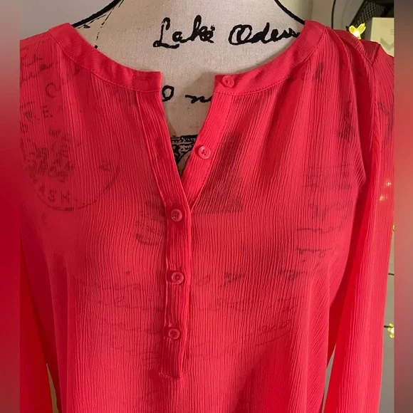 Candies- Sweet oversized blouse in a beautiful bright coral color, Size Large - Picture 11 of 14